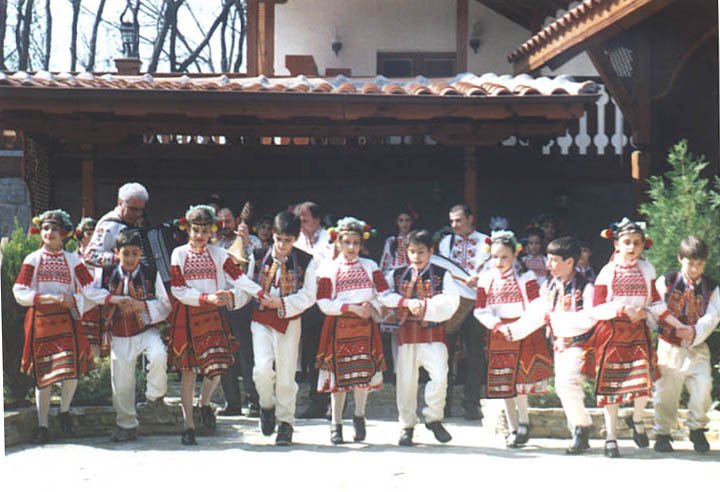 Детски танцов ансамбъл Звездички, Бургас